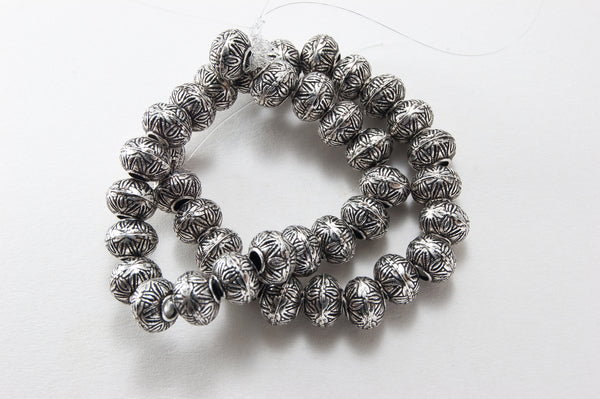 7.25x13mm Ornate Antiqued Silver Saucer Beads, STR