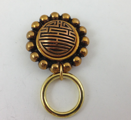 30mm Asian Chinese Fret Badge Eye Glass Holder, antique gold with magnetic clasp, each