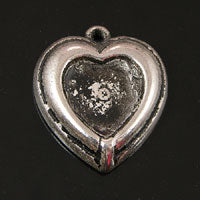 28mm Bezel Heart Charm, Antique Silver, 6 pack