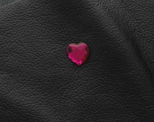 26mm Fuchsia Pink Heart Faceted Acrylic Cabochon, pack of 6