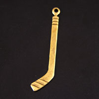 39mm Hockey Stick Charm, Vintage Brass, pk/6