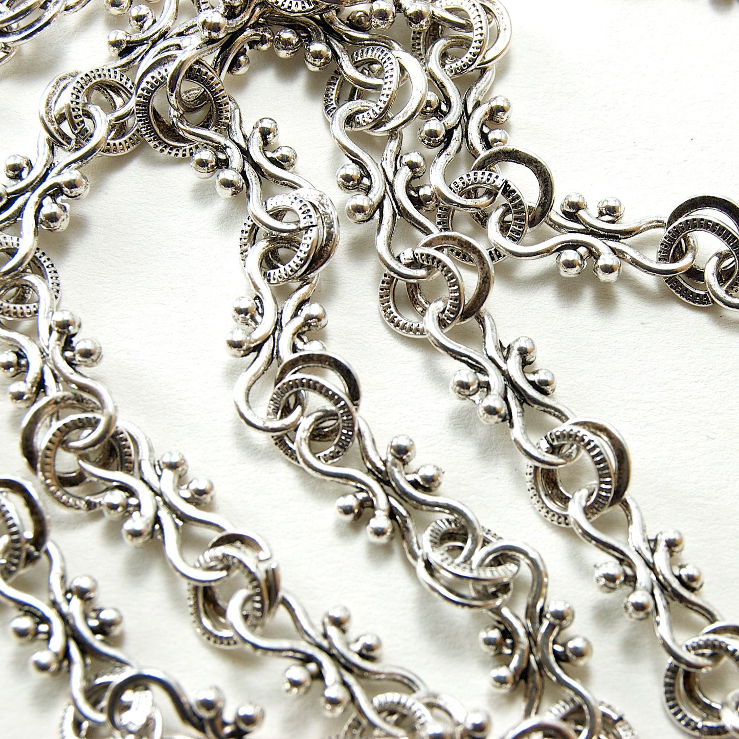 17.5mm Butterfly Chain, XO links, Classic Silver, 40 inches