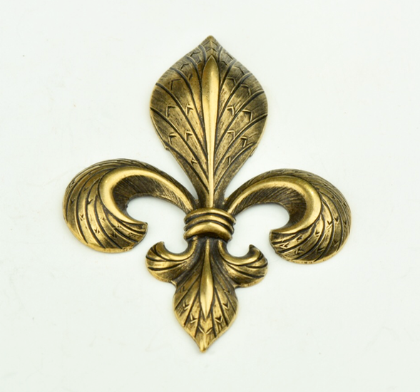 Stamped Fleur De Lis charm, Antique Brass Finish ea