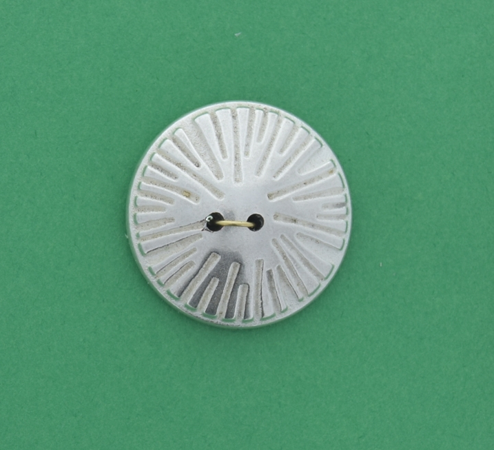 button 24mm , 2 hole sew on, sold by packs of 3 ea